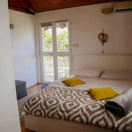 Guest house Godimento 3*